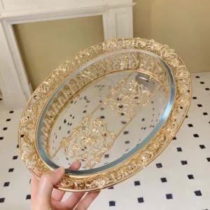 FFBH Luxury Fruit Bowl Vintage Glass Dessert Plates Elegant Beautiful Snack Tray Aesthetic Utensils for Kitchen Home Decoration 5T9N4