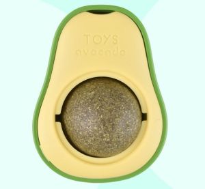 🐱【READY-STOCK】Catnip Toy Kucing Accessories Mainan Kucing 360 Rotating Cat Mint Treats 猫薄荷球 Pet Avocado Catnip Ball