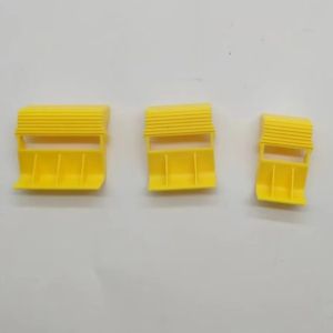 MMLUCK 3pc/set ขนาดกะทัดรัด ที่ตัดเทป ไม่ลื่น ตัดเรียบ หมวกเทปสำหรับงานศิลปะและงานฝีมือ สำนักงาน ปกเทป ที่ยึดเทปกาว ทำเอง