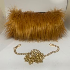 Tas Selempang Bulu Korea