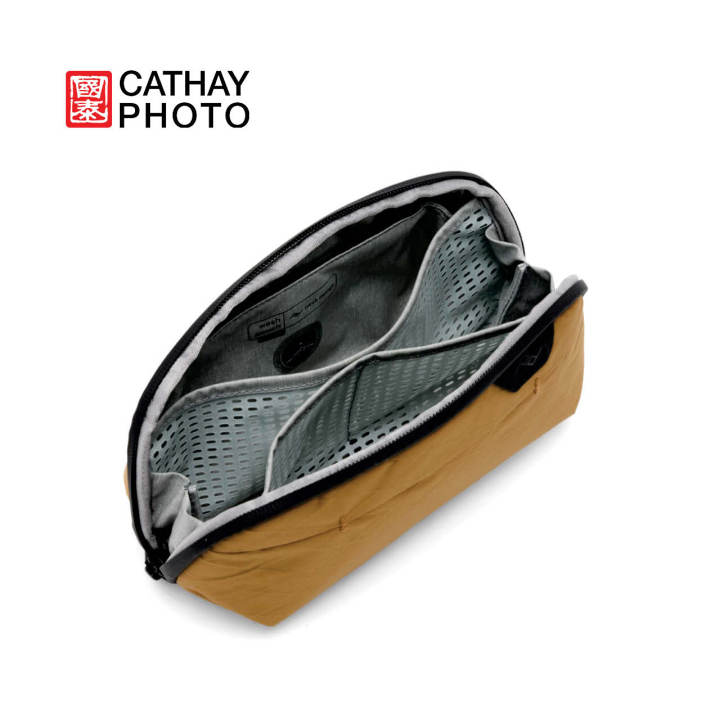 Peak%20Design%20Wash%20Pouch%20Small%20-%20Image%204