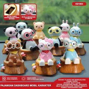 Pajangan Solar Dashboard Karakter Kartun Lucu Mini Panda Mengangguk Energi Surya -Hiasan Meja & Mobil