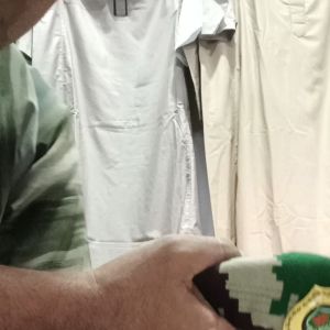 Peci Ijazi Bolak Balik: Aksesoris Hijab Wanita yang Nyaman & Tradisional