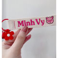 Nametag thêu tên theo yêu cầu, tag treo cặp cho bé. 