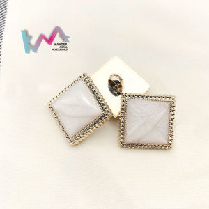 KANDER Plastic Button 18mm Tampilan Mewah Kotak YJX-001