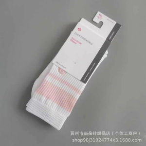 Free Shipping lulu Womens color-blocked yoga socks Pilates sports socks trendy socks Lulu womens mid-calf socks