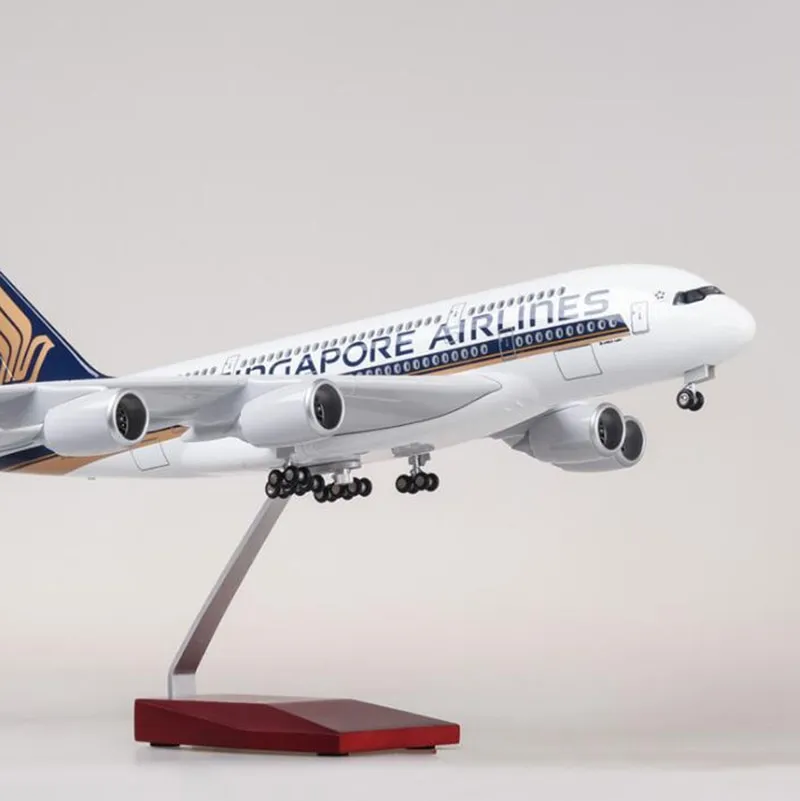 1/160 Scale 50.5CM Airplane Airbus A380 Singapore Airline Model W