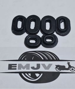 HONDA TMX 125/155 SIDE COVER RUBBER (REPLACEMENT) QTY: 1 SET (4 PCS BIG 2 PCS SMALL)
