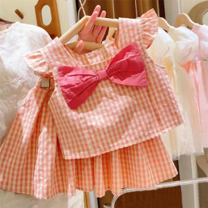 Gấu lãnh đạo mùa hè màu Hồng kẻ sọc quần áo bé gái bộ bay tay Áo Bow T-Shirt Top + váy xếp ly hai mảnh trang phục 2-6 năm trẻ em quần áo
