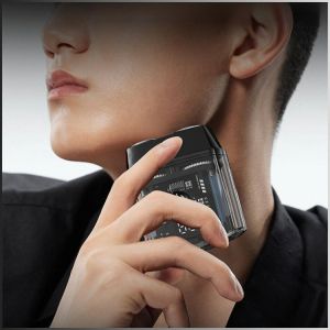 Shaver Fast Charging Ultra-long Battery Life Cutterhead Large Size Steel Blade Upgrade Smart Screen