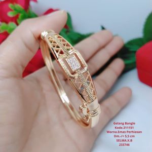 Gelang Tangan Bangle Wanita Titanium Xuping Perhiasan Aksesoris Fashion Lapis Emas Anti Karat GB43