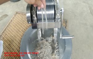 BÁN  SỈ LẺ MÁY THÁI BÌ HEO SỢI SÂU 25LY RỘNG 1LY