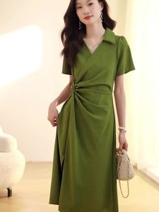 AMMIN 2024ชุดเดรสหรูหราคอโปโลสำหรับผู้หญิงเดรสกระโปรงหน้าผ่าข้างดีไซน์ชุดเที่ยวผ้าคอตต้อนเอวจีบแขนสั้นสไตล์เกาหลีฤดูร้อน