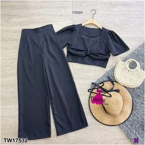 Set 2 ชิ้น เสื้อทรงครอปอกแต่งโบว์ + กางเกงขายาว TT17532
