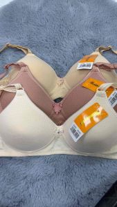 ชุดชั้นในสองตะขอไม่มีโครงเหล็ก ฟองน้ำบาง