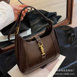 [Candy style] French niche underarm small bag women 2025 new trendy temperament womens shoulder bag Internet celebrity explosion messenger bag