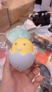 Đèn ngủ cảm ứng hình gà tự sáng khi tối tự tắt khi sáng