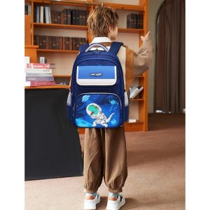 SUN EIGHT - 22182 Balo học sinh Cấp 1 siêu nhẹ chống gù chống thấm nước cặp sách học sinh tiểu học