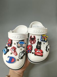 Dép sục crocs baya cho bé trai bé gái màu trắng giày clog kid nam( tặng kèm 12jb trai gái )