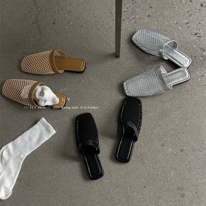 Giá khuyến mãi dép lưới rỗng dệt Feng Liya cho phụ nữ 2024 Dép sandal mùa xuân và mùa hè thời trang châu Âu và Mỹ đế phẳng thoáng khí mũi kín