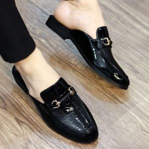 Giày Sục nam da bóng đế tăng thêm 3cm  dập vân hoạ tiết đà điểuđính phụ kiện đai ngang bắt mắt