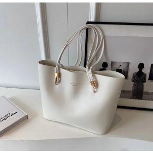 Red Fashion Shoulder Bag Large Capacit High Quality Brand Tote Bag PU Leather Luxury Designer Commuter Wedding Party Big Handbag2026