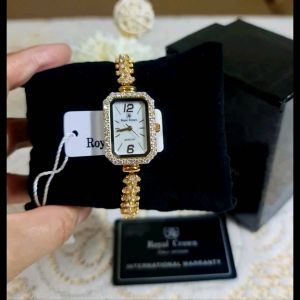 Royal Crown นาฬิกาหรูประดับเพชรสวิตแท้เกรดพรีเมี่ยมของแท้กันน้ํามีบัตรับประกัน1ปีจัดส่งพร้อมกล่องครบเช็ค