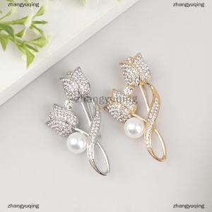 [COD] zhangyuqing 1Pc Brooch Rhinestone Tulip Flower Brooch Anti-glare Suit Brooch Collar Pin Jewelry