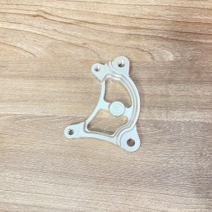Pát trước Ex 135 đĩa 290.295mm xài heo 2 Piston đối xứng màu trắng CNC