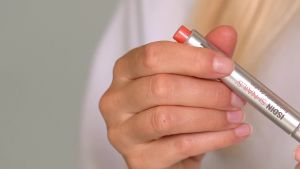 ISDIN Si-Nails - Fast Absorbing Nail Strengthening and Hardening Serum for Nail Durability in Thin Nails made with Cationic Hyaluronic Acid 0.08 FL OZ