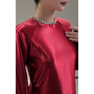 Áo dài lụa ý ( LỤA TRÁNG GƯƠNG) dáng xuông truyền thống cổ tròn đính đá tay dài loe-ÁO DÀI HÓT NĂM NAY