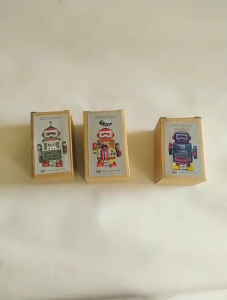 Tay trống Robot cổ điển đồ chơi thiếc hoài cổ lên sưu tập cho nhà hoặc phụ kiện trang trí quán cà phê đồ chơi cổ