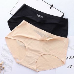 Quần Lót Nữ Su Thông Hơi Không Đường May Cao Cấp Mềm Mại Kháng Khuẩn You&Me Store - 1522