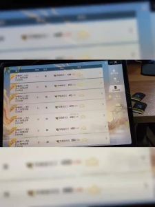 游戏指套电竞手指套玻银纤维冰丝手套透气防汗滑吃鸡手游指套吸汗Game fingertips E-sports fingertips glass silver fiber ice gloves breathable sweat proof slippery chicken eating hand swimming fingertips sweat absorption