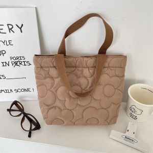 MOUSSON  กระเป๋าถือสำหรับสุภาพสตรีกระเป๋าใส่เบนโตะโพลีเอสเตอร์นุ่มลายดอกไม้หัวเข็มขัดแม่เหล็กเปิดและปิดกระเป๋าถือแบบพกพาอเนกประสงค์