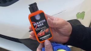 Car Scratch Remover Vehicles Paint Scratches Repair Wax Auto Swirl and Scuff Removal & Restorer Rubbing Compound Kit with Polishing Pad & Towel for Cars RVs Trucks & More s 100ML/3.4oz