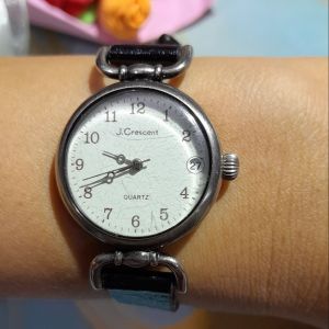 Đồng hồ nữ J.Crescent có lịch dây da second hand si nhật đã qua sử dụng