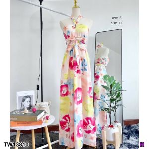 B13810 เดรสสายคล้องคอลายกราฟฟิกดอกไม้ Floral graphic neckline dress