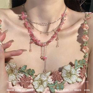 Pink Bead Layered Necklace for Women with A Light Luxury and High-end Feel Choker Collarbone Chain Niche Design Accessory纯欲风!粉色串珠叠戴项链女轻奢高级感choker锁骨链小众设计配饰