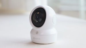 • Camera Wifi quay quét Full Color 5.0MP • Độ phân giải 3K cảm biến 1/2.7” CMOS 25/30fps@5.0M (2880 x 1620) • Ống kính cố định 3.6mm góc nhìn 85°(H) 42°(V) 102°(D) • Quay quét: ngang 0-340° dọc 0-90° • Chuẩn nén H.265 • Chống ngược sáng HDR • 4 chế