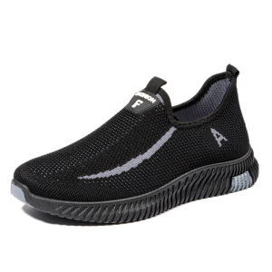 Leedoo Sepatu Pria Hitam Sneakers Slip On Kasual Sepatu Olahraga MR147 sepatu slip on pria original