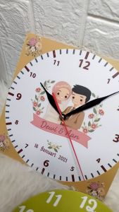 Jam Dinding Kotak Custom Tulisan Foto kado Wedding Anniversary Graduation - DryputCollection