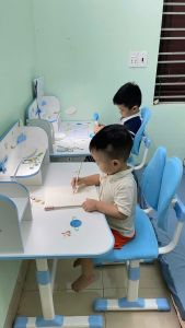 [Combo Bàn + Ghế] Bàn Học Sinh Bàn Học Chống Gù Chống Cận Cho Trẻ  Bàn Học Nâng Hạ Chiều CaoBàn 80cm (tặng đèn+ chống cằm)