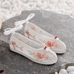 [Free Shipping] Mesh Floral Embellished Modified Hanfu Shoes For Women Spring/Summer Ancient Style Embroidered Flat Shoes Mesh Pearl Ancient Costume Sandals