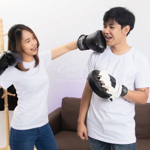 Hello Tshirt (ออกใบกำกับภาษีได้) เสื้อยืดแขนสั้น คอกลม สีขาว ผ้าคอตตอนแท้นุ่มๆ ทรงเสื้อใส่ได้ทั้ง ชายและหญิง (พร้อมส่ง สินค้าผลิตโดยช่างคนไทย)