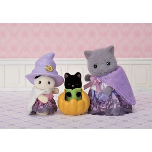 Sylvanian%20Families%20Halloween%20Party%20Set%202023%20Calico%20Critters%20SE-211%20-%20Image%203