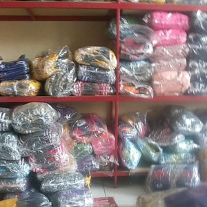 Kupluk Baby Rajut Renda Motif Bunga Usia 0-2 Tahun