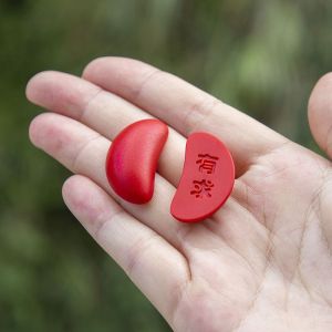 圣杯茭杯卦[Ready Stock] Mini Holy Grail Rice Grail Holy Grail Hexagram Holy Hexagram Yin-Yang Hexagram Cup Hokkien Belief Cup Chaoshan Sheng Cup Shao Cup Throw Cup现货】迷你圣杯米杯圣杯六角神阴阳六角杯福建信仰杯潮汕盛杯韶杯投掷杯