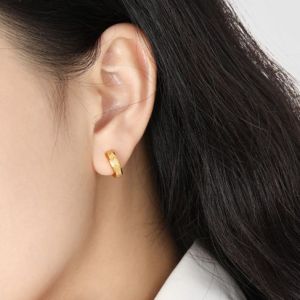 BÔNG TAI TITAN KHÔNG ĐEN KHOEN TRÒN ĐÍNH ĐÁ