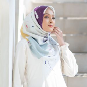 NISKALLA Laser Cut Hijab Segi Empat Print Motif Aiza Warna Ungu